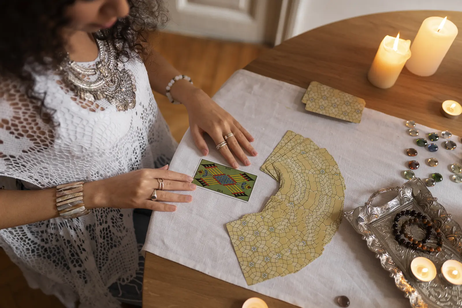 Lectura de tarot relacionada con un proceso de divorcio